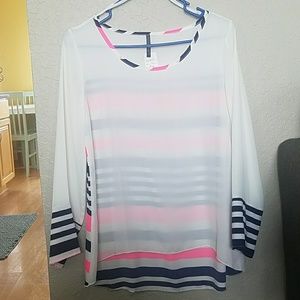 NWT! Beautiful boutique top